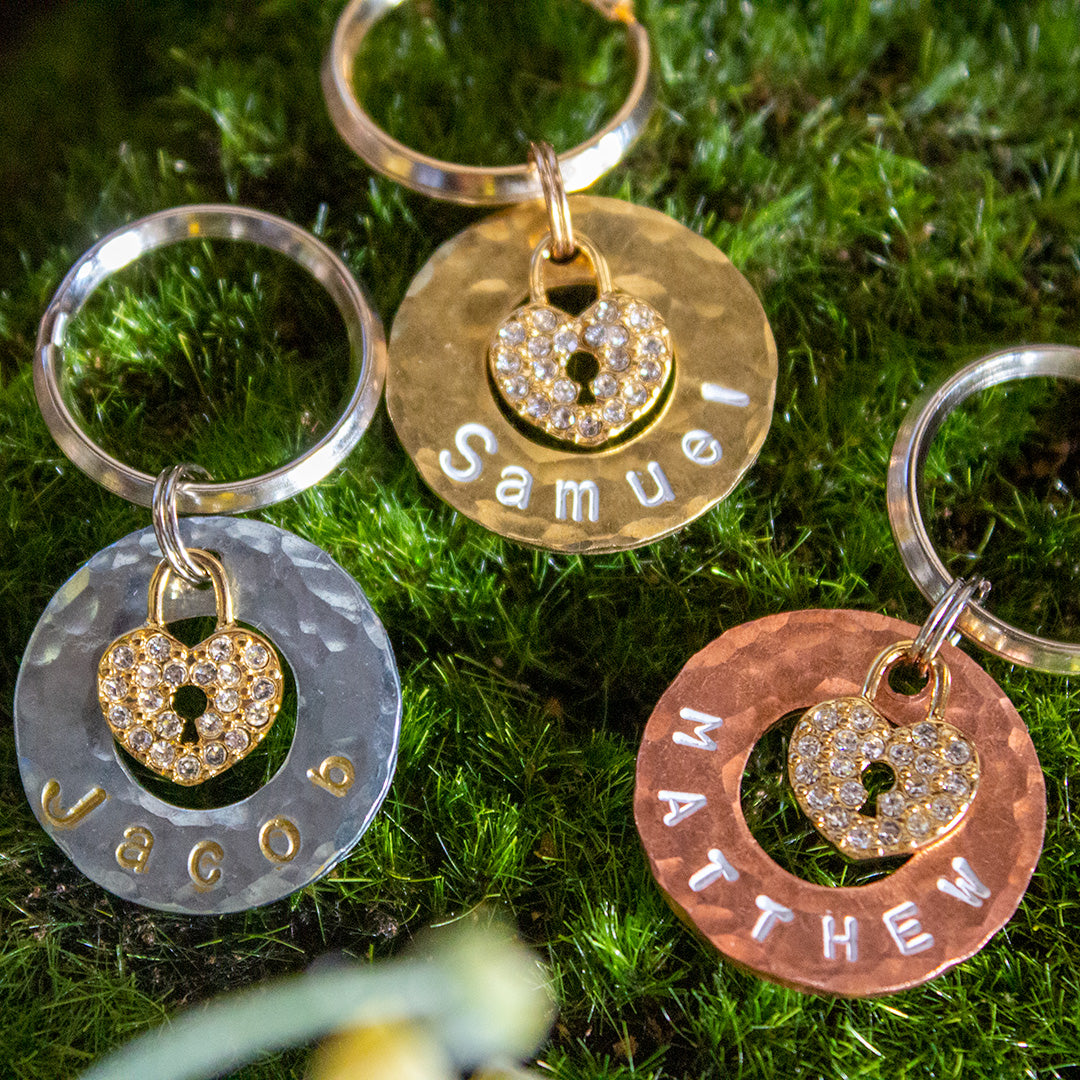 ゴールド・ハートロックの迷子札 Regalito Kobe Gold Heart Lock Tag